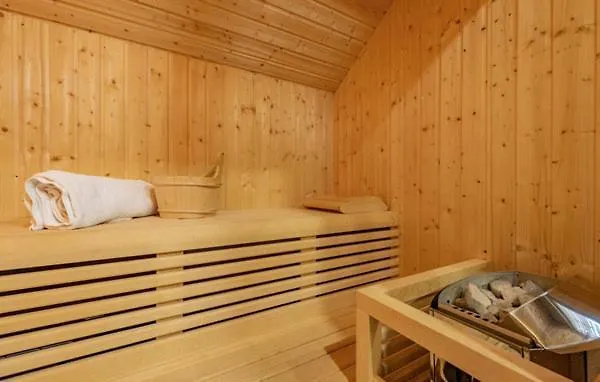 Lika Holiday Home Mazini Vila