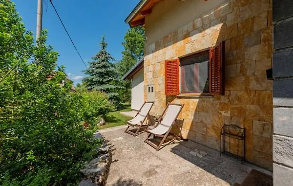 Lika Holiday Home Mazini Gračac 0*,