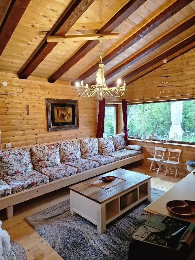 Lika Holiday Home Mazini