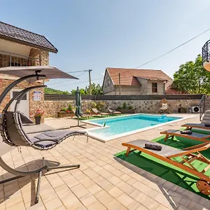  Apartman Toni